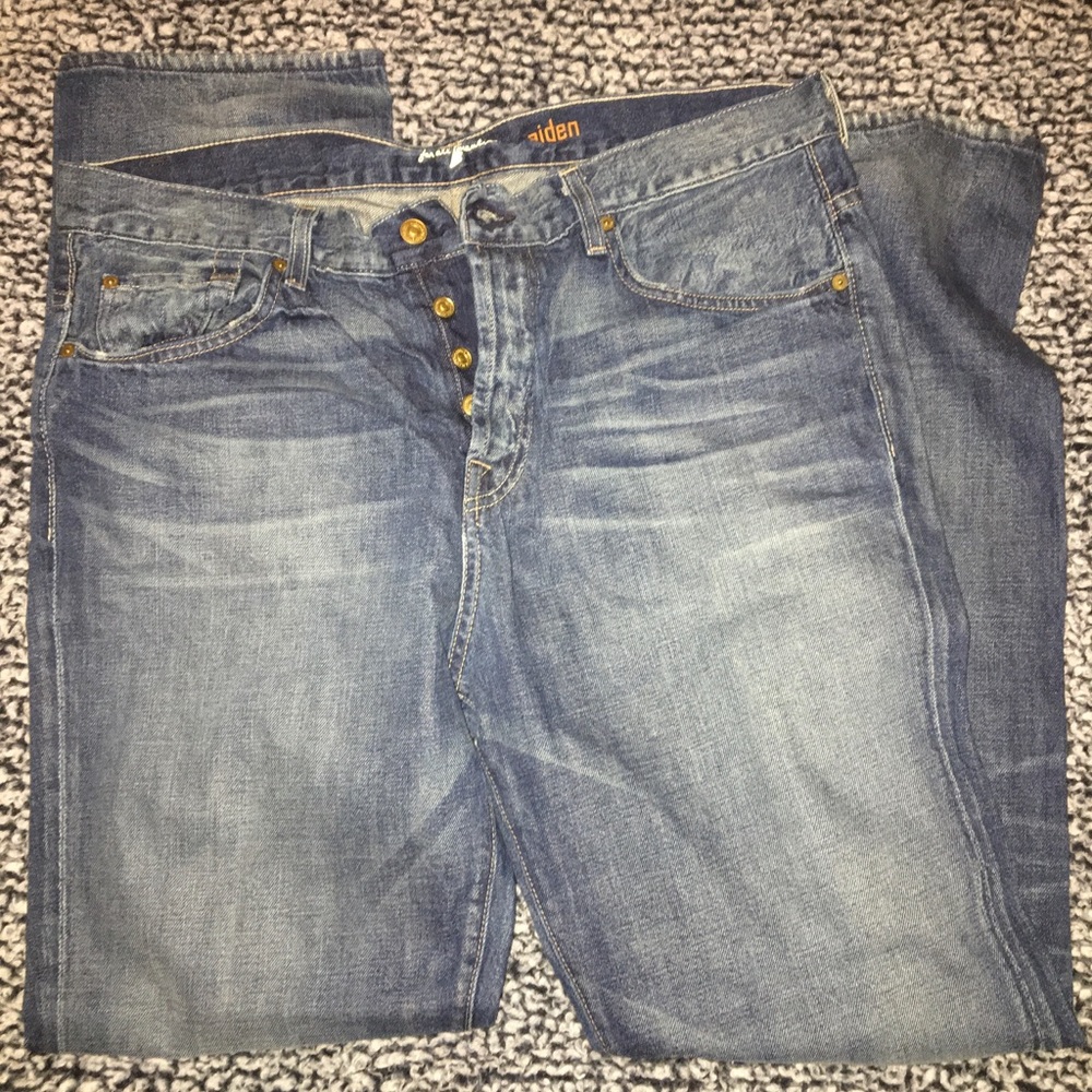 Men’s jeans size 33x 32. 7 for all mankind